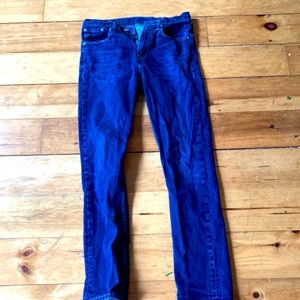 Levi jeans 28 wide 32 long